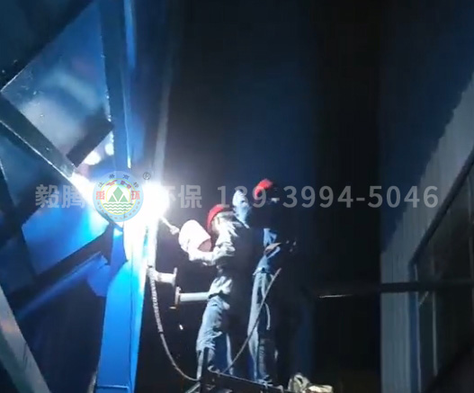 恒康鋁業(yè)中頻爐除塵器 現(xiàn)場(chǎng)加班加點(diǎn)安裝施工，全程監(jiān)護(hù)確保質(zhì)量保障安全